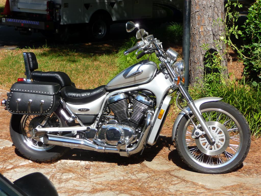 FOR SALE by Original Owner 2003 Suzuki VS 800 Intruder ONLY 2,409 MILES!